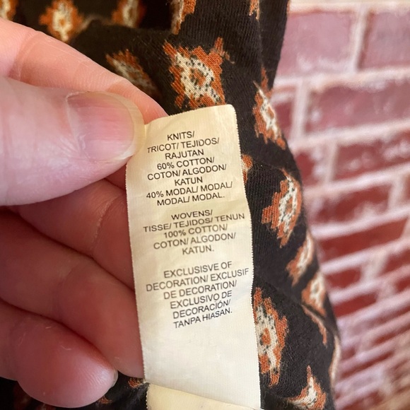 Lucky Brand Black Embroidered Sleeveless V-neck Top. Women’s L. - Picture 7 of 10